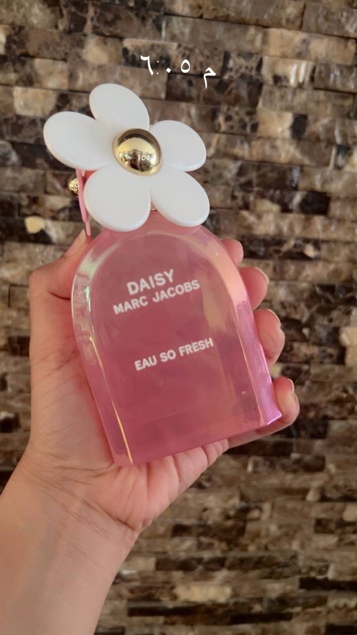 Daisy marc jacobs