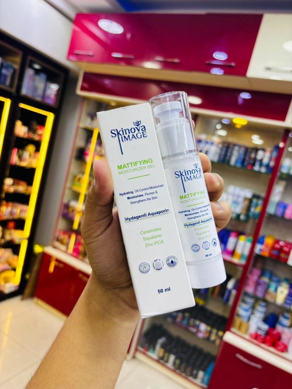 Skinova Mattifying Moisturizer Gel